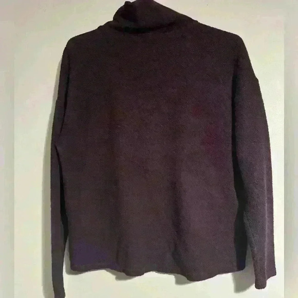 Small women’s Banana Republic sweater - deep purple, wool blend EUC - Picture 1 of 3